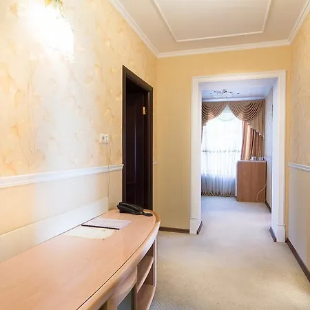 Neapol Hotel 3*