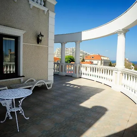 Neapol Hotel 3*